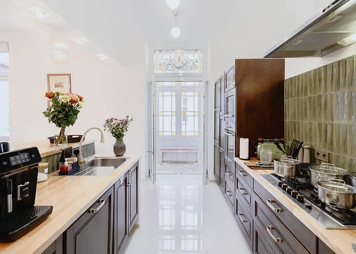 Tarlowska - Free Parking - Near Castle, Main Square & River - 3 Bedroom, Loggia, 2Xtv 4K