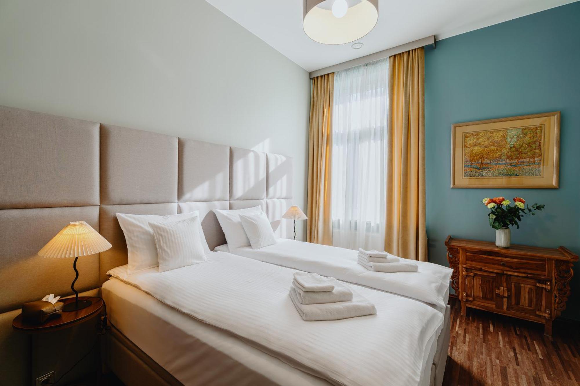Tarlowska - Free Parking - Near Castle, Main Square & River - 3 Bedroom, Loggia, 2xtv 4k *