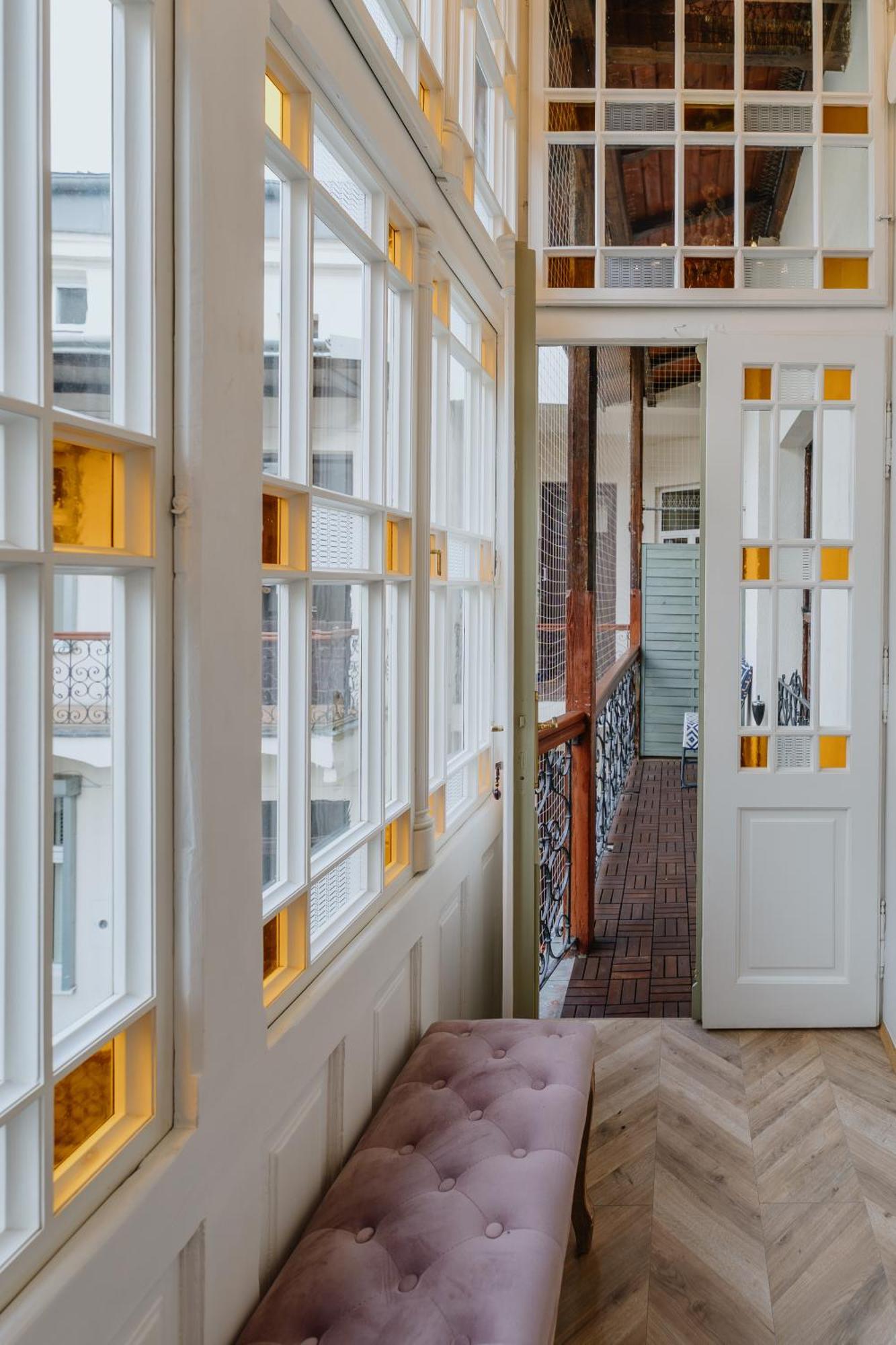 Tarlowska - Free Parking - Near Castle, Main Square & River - 3 Bedroom, Loggia, 2xtv 4k Apartment